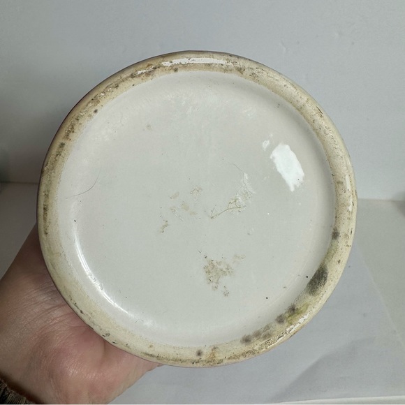 Vintage tall floral painted vase. Approx 11.5”H and 3.5” diameter across bottom. - Picture 9 of 13